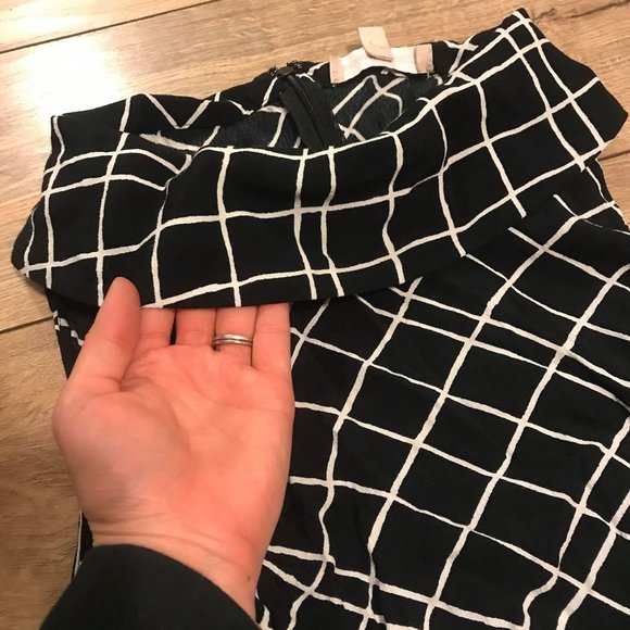 Banana Republic Tank Top - Picture 2 of 3